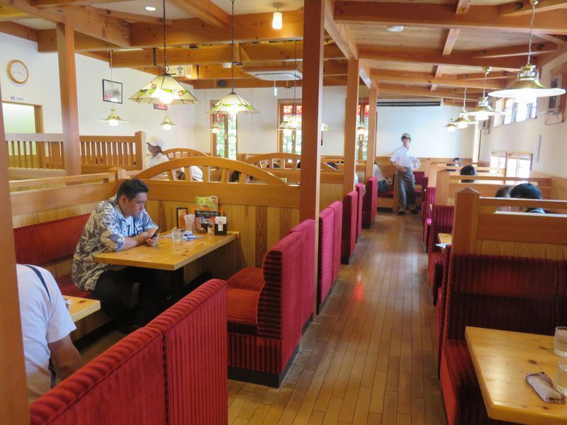 コメダ珈琲店に行ってみた コメダという名前は創業者の家業が米屋で 名古屋市に本拠がある 大阪情報サロン