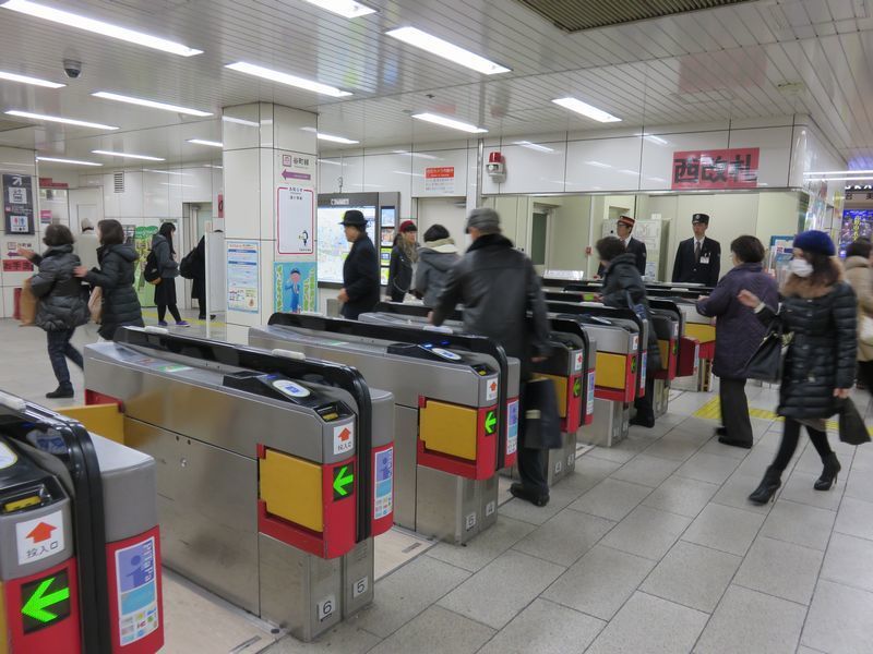 大阪地下鉄 御堂筋線の天王寺駅と心斎橋駅に可動式ホーム柵を設置 大阪情報サロン