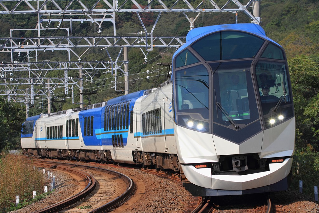 近畿日本鉄道 観光特急 しまかぜ 10月10日 金 京都発着定期運行開始 大阪情報サロン