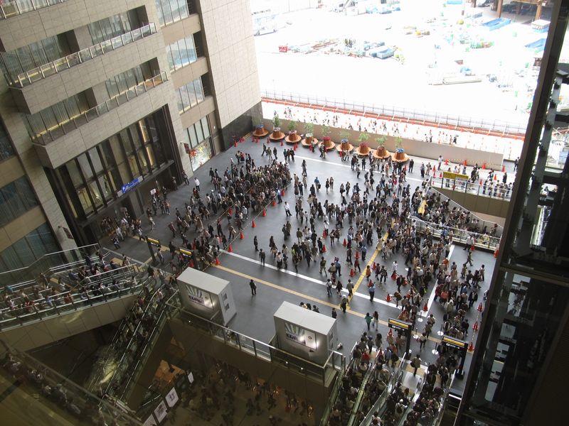 大阪駅全面オープン 広場ツアーは外せない 大阪情報サロン